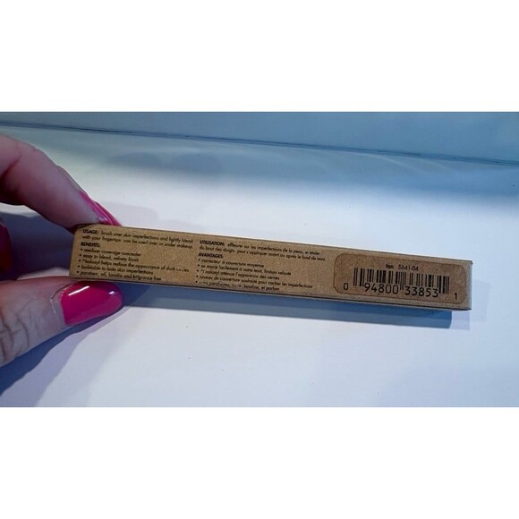 stila brighten correct concealer in tan - Picture 4 of 5